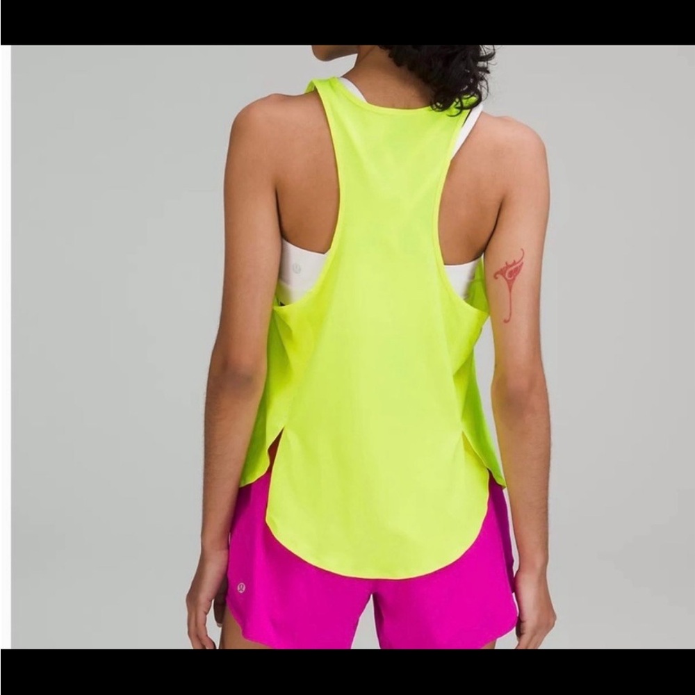 Bundle Lululemon lightweight stretch running Tank… - image 3